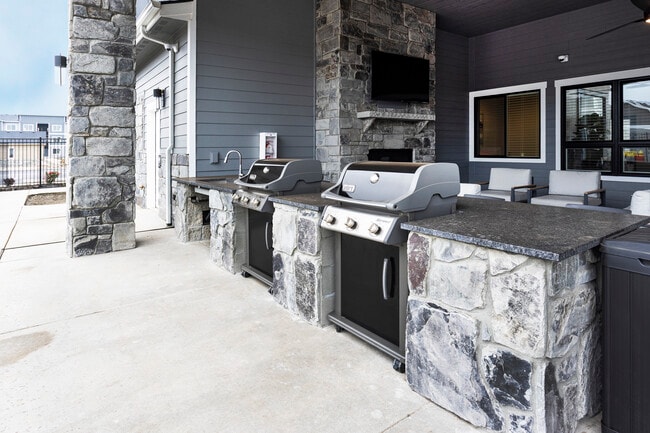 Building Photo - The Residence at Corbin Crossing