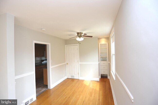Building Photo - 8543 Water Oak Rd