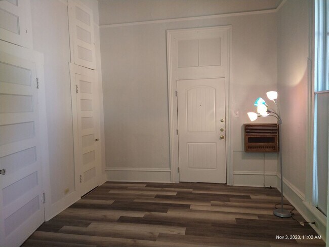 Foto del edificio - 822 E Carson St