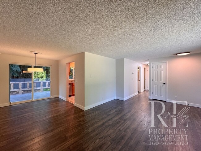 Building Photo - 8240 NE Seawind Ave