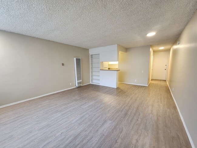Building Photo - 456 S Harvard Blvd
