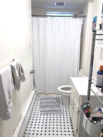 Foto del edificio - 121 Glenville Ave