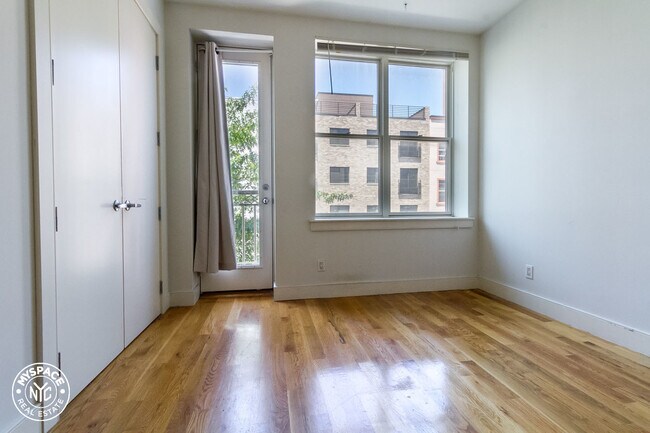 Building Photo - 22 Fayette St