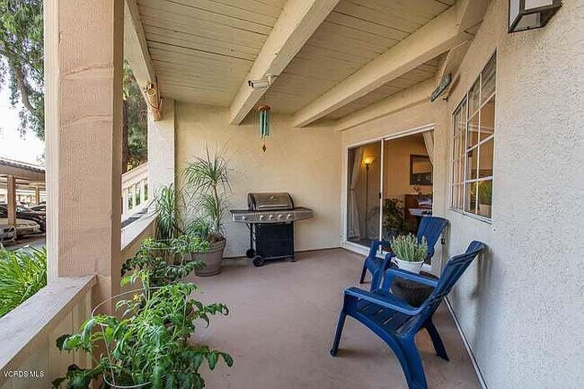 Foto del edificio - 653 Oak Run Trl