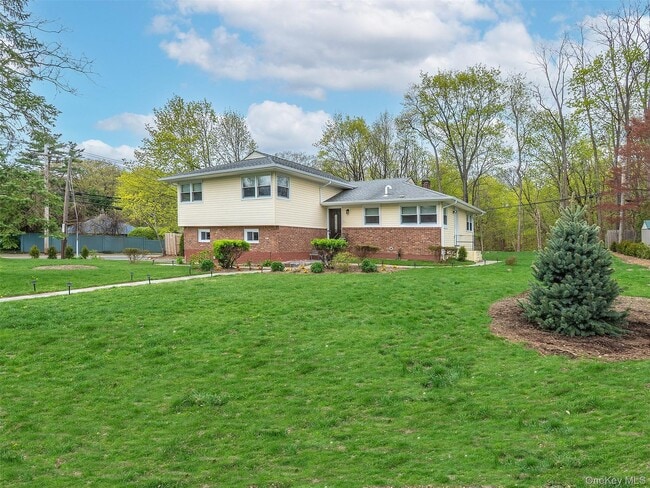 Building Photo - 1 Milford Ln