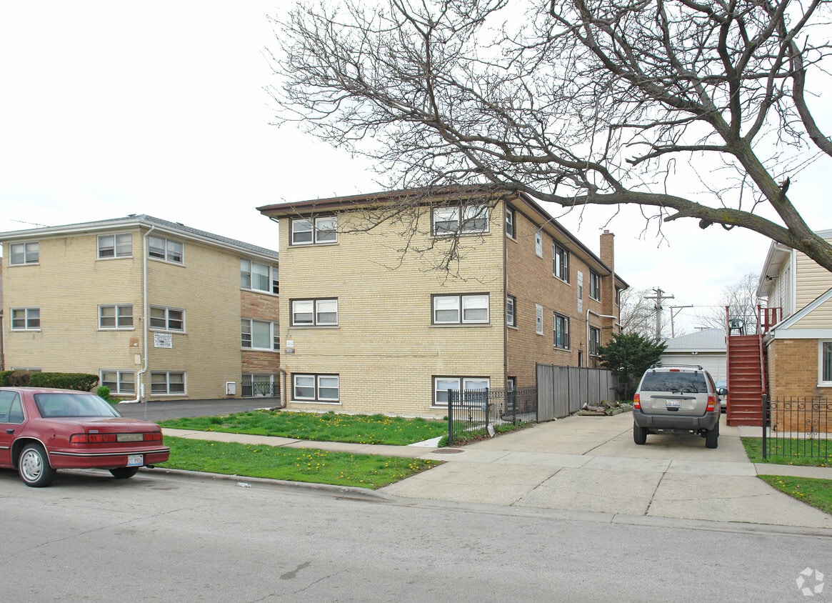 Primary Photo - 2072 N 17th Ave