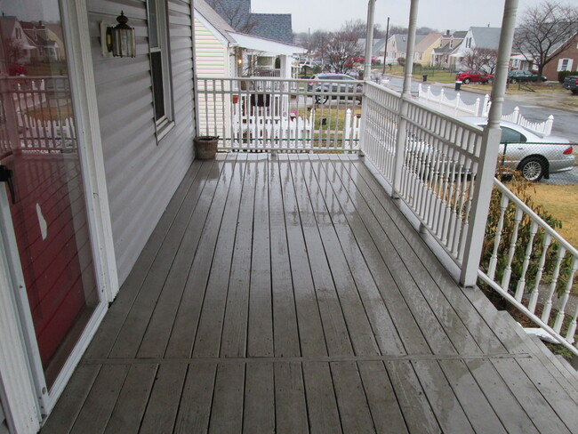 Building Photo - Charming Three-Bedroom Cape Cod-Style Dund...