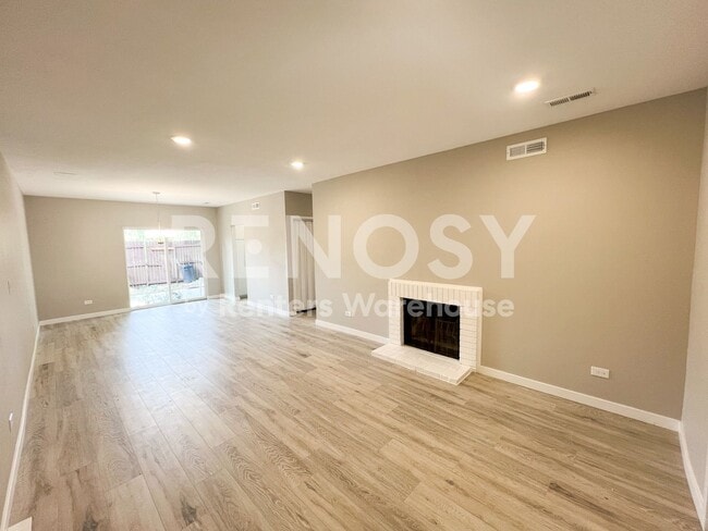 Building Photo - 4192 W Pondview Dr
