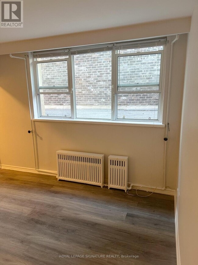 Building Photo - 16 Garden Pl