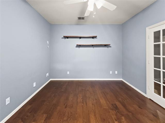 Building Photo - 707 Dickerson Ln