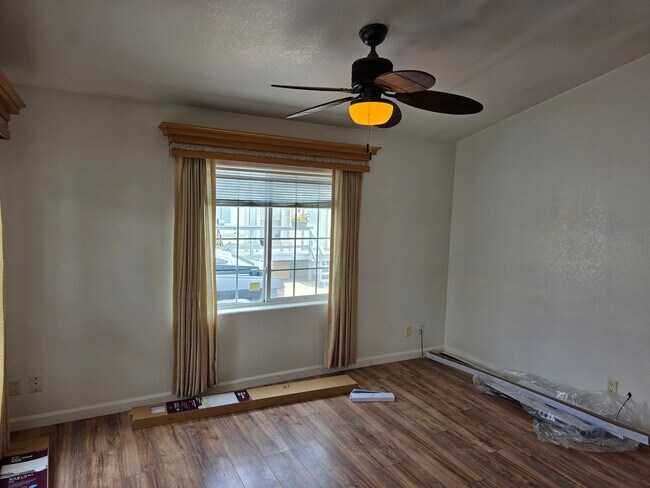 Foto del edificio - 1345 Longbranch Ave
