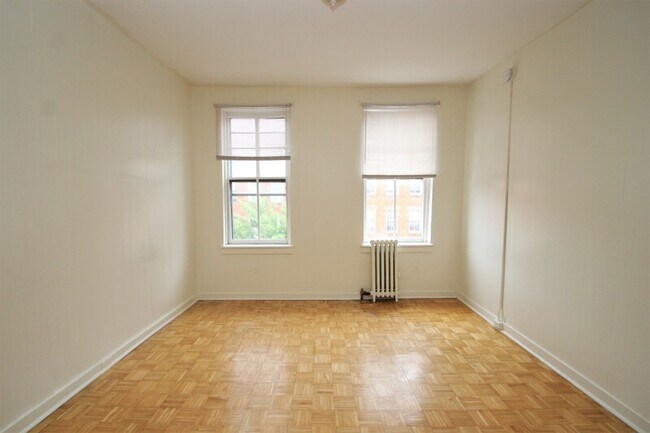 Building Photo - 937 N Calvert St