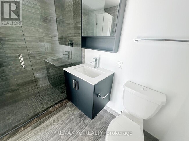 Photo du bâtiment - 88 Queen St E