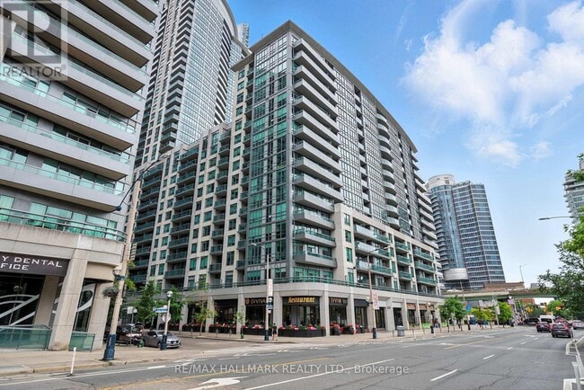 Building Photo - 25 Lower Simcoe St