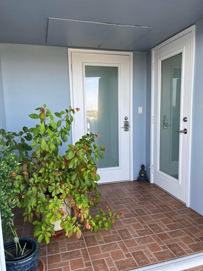 Front Door - 2829 NE 33rd Ct