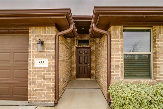 Building Photo - 836 Mesa Vista Dr