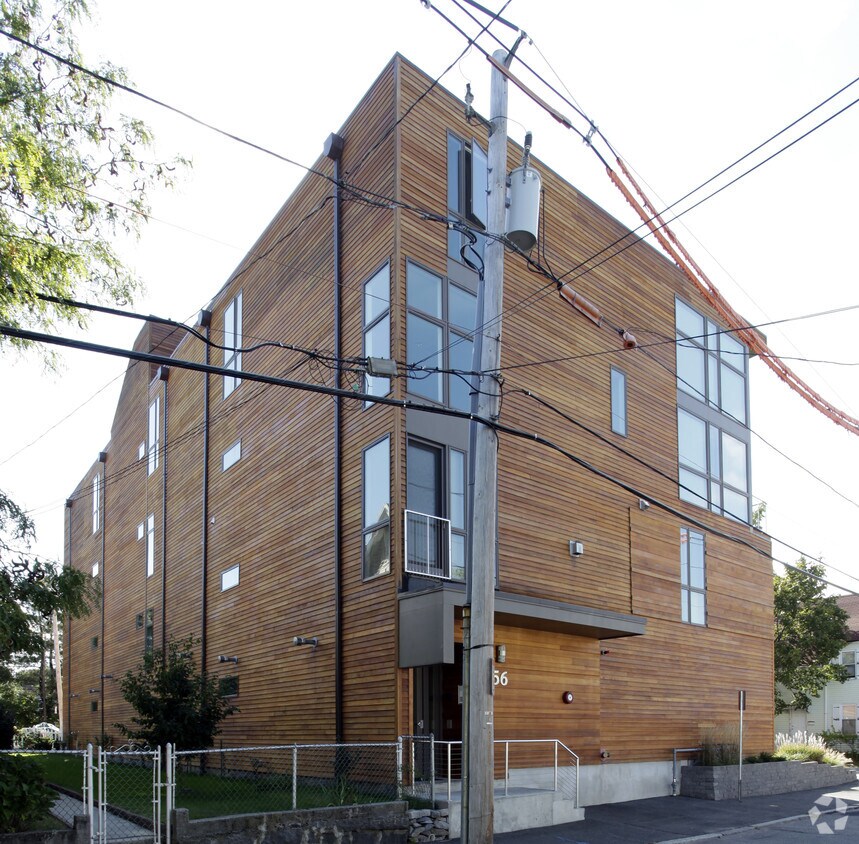 Building Photo - 56 Penn St