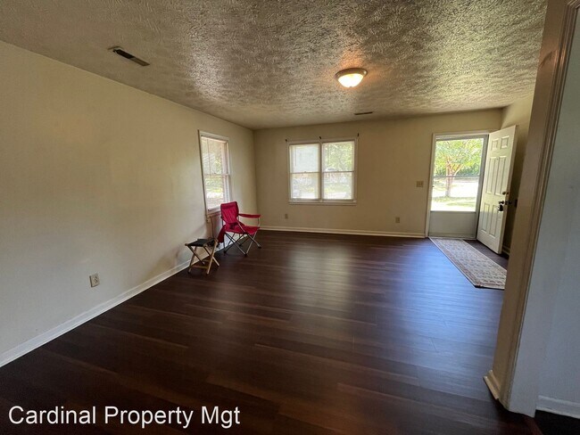 Building Photo - 4 br, 1.5 bath House - 137 Graystone Rd