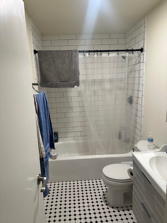 Building Photo - 520 E 3rd St