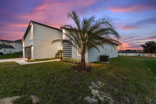 Foto del edificio - Newly Built Home! Modern, energy efficient...