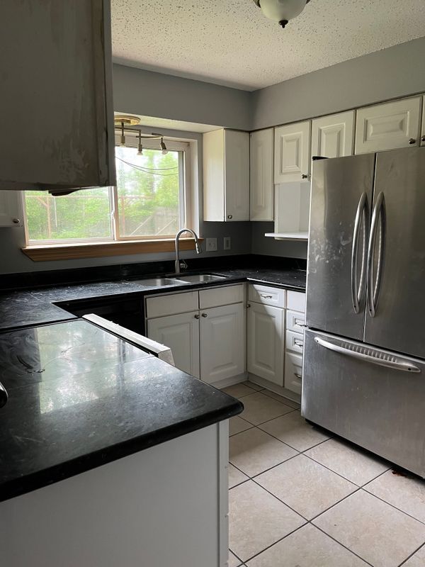 Building Photo - 1413 Kings Row