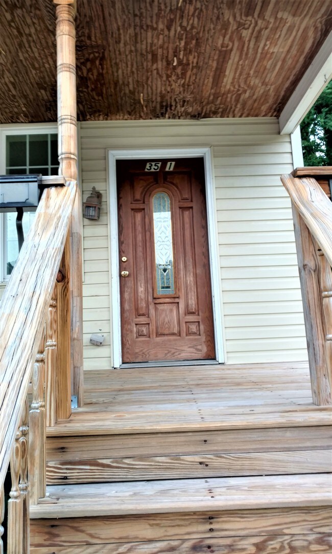 Front porch and door - 3501 Ash St