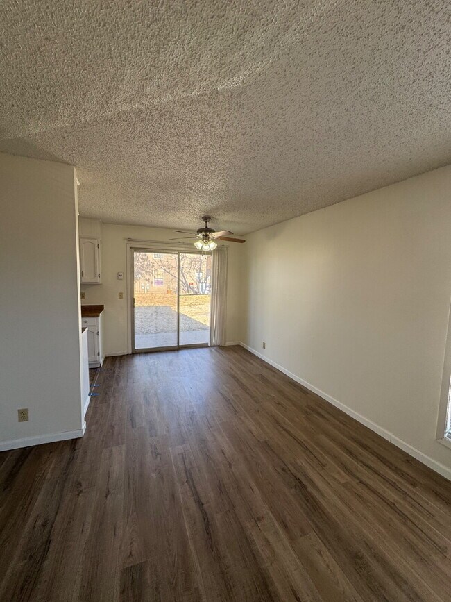 Foto del edificio - "Cozy 2-Bed Oasis in Wichita - Spacious 850 Sq. Ft. Living!"