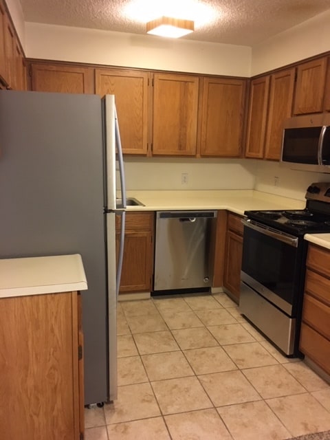 Building Photo - 3334 S Ammons Street