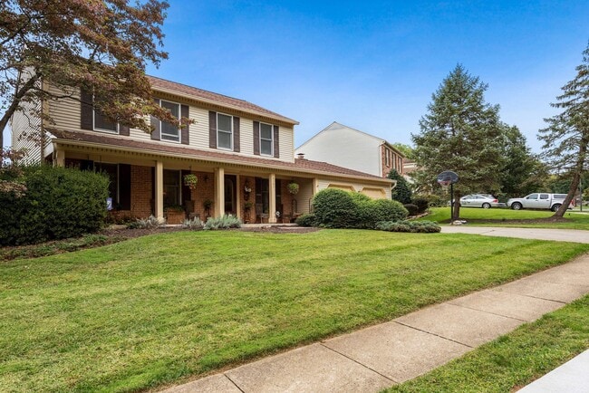 Photo - 2131 Silentree Dr House