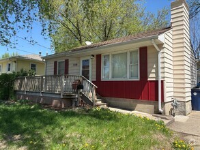 Building Photo - 1139 Oregon St