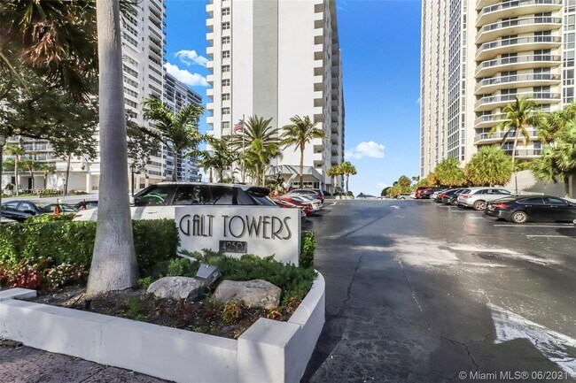 Building Photo - 4250 Galt Ocean Dr