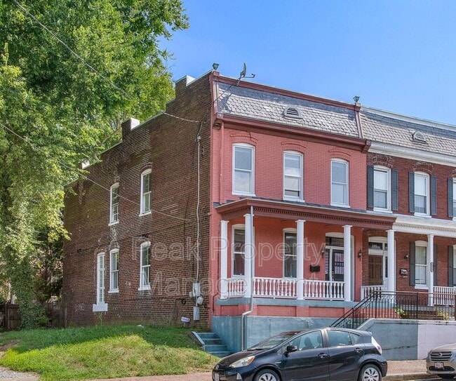 Building Photo - 811 N 21st St
