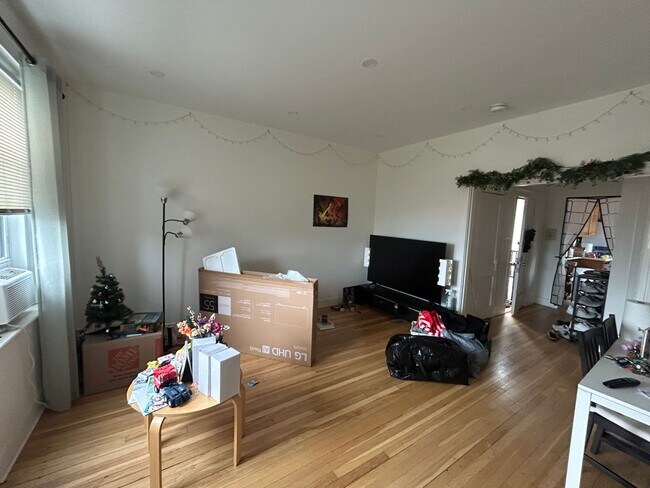 Foto del edificio - Brighton 2 Bed – Heat & Hot Water Included – No Broker Fee