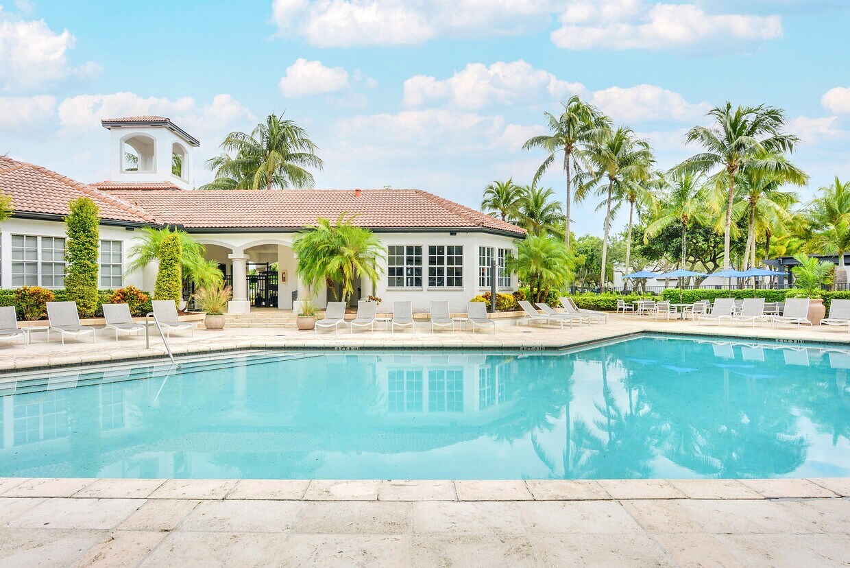 Sabal Pointe Apartments Rentals in Coral Springs at 12000 W Sample Rd Coral Springs, FL