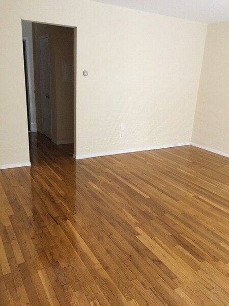 Bellmore Manor Gardens Apartments Apartments - North Bellmore, NY