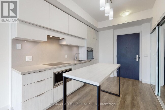Building Photo - 4203-4208 EGLINTON Ave