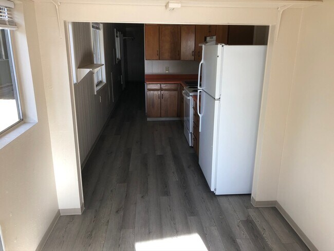 Building Photo - Newly Renovated Trailer at The Oak Creek C...