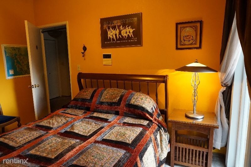 Primary Photo - 3 br, 3 bath House - 7 Carpenter Court