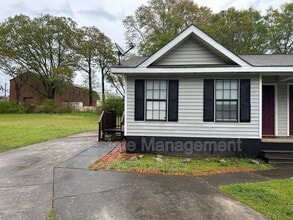 Building Photo - 105 Ridge St