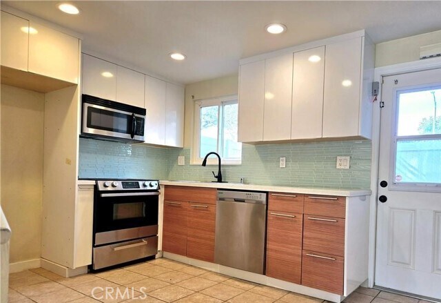 Foto del edificio - 4002 Bryant Ct