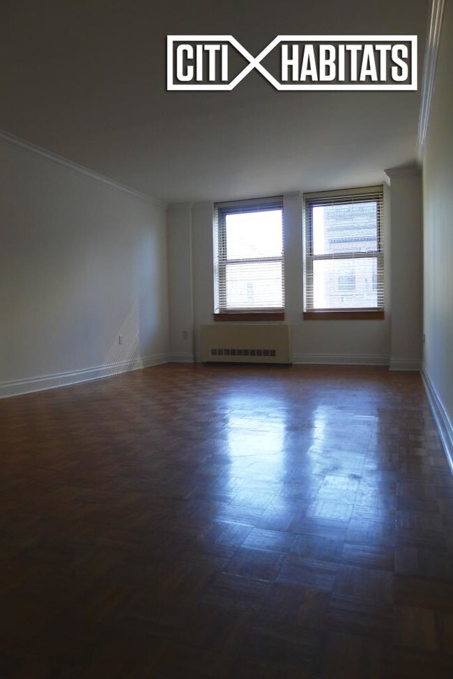 Building Photo - 350 E 82nd St