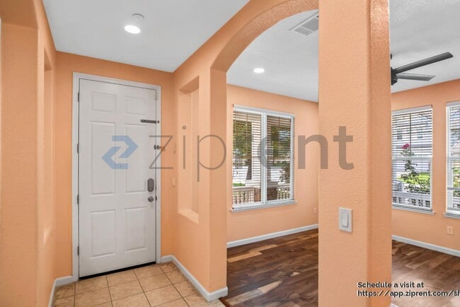 Building Photo - 1198 Saratoga Pl