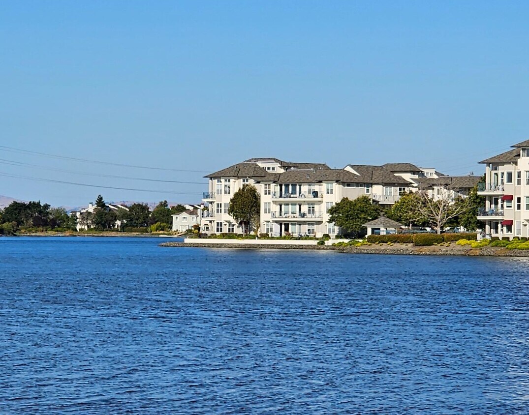 Foto principal - 400 Baltic Cir