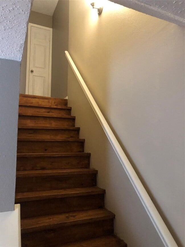 Foto del edificio - 3047 Olympia Dr