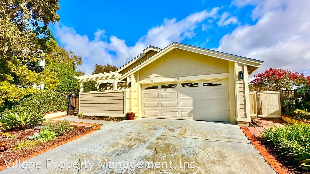 3 br, 2 bath House 1720 East Pointe Ave. House Rental in Carlsbad