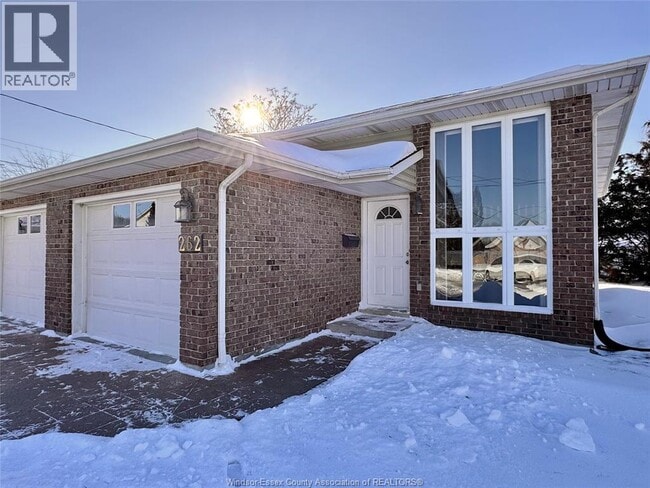Building Photo - 262 Kempt St