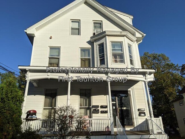 Foto del edificio - 16 Clinton St