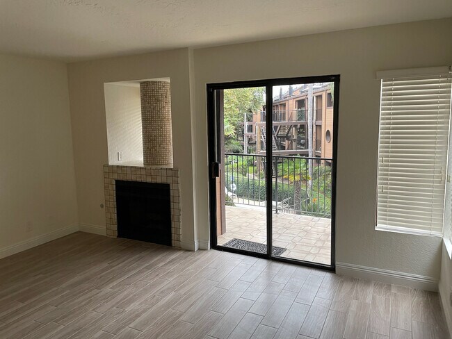 Living room - 4004 Aguila St