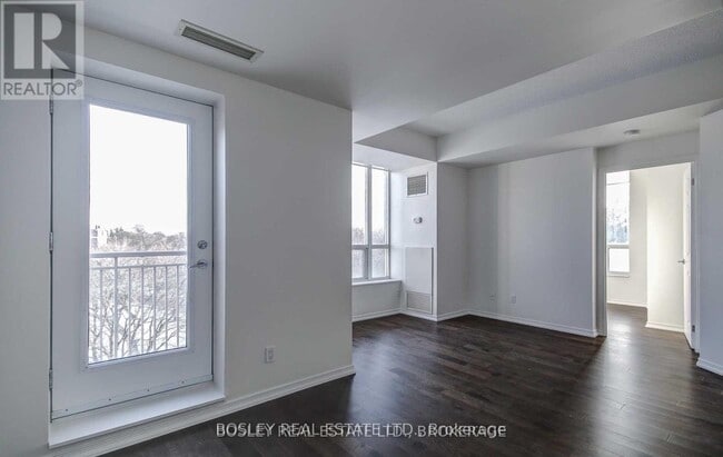 Building Photo - 451 Rosewell Ave