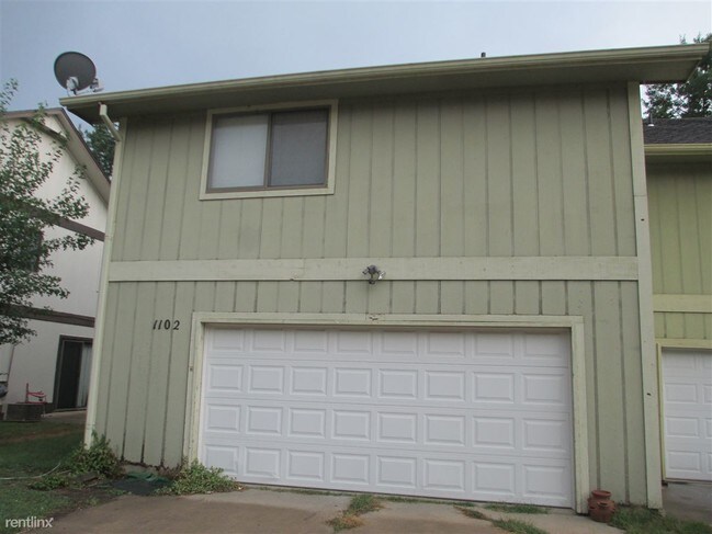 Building Photo - 3 br, 1.5 bath House - 1102 E Kay St